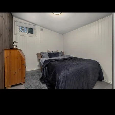 Out I Apartment